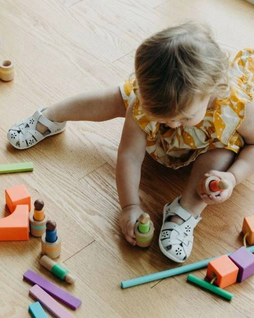 راهنمای کامل خرید قسطی کفش بچه گانه بدون ضامن