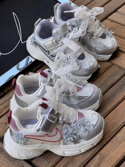 خرید کتونی بچه گانه طرح نایک گلدار